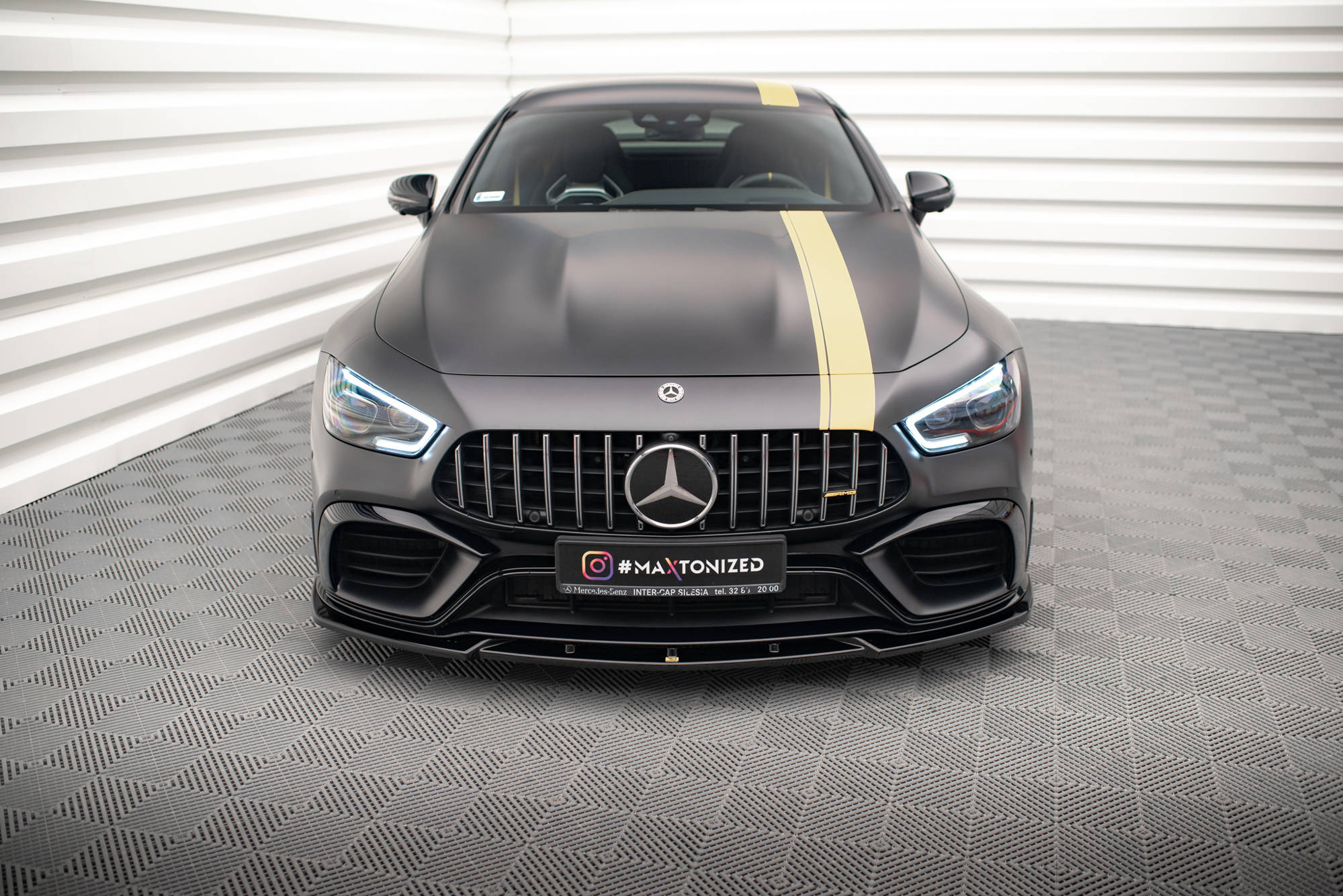 Front Splitter V3 Maxton Design për Mercedes-AMG GT 63S 4 Door Coupe X290 - Image 3
